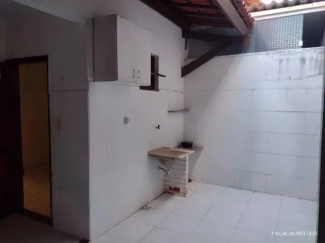 Imagem 2: Casa em Stela Maris, com 2 Quartos (Dependência Empregada