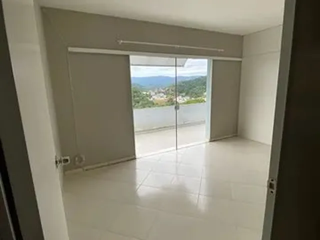 Imagem 2: Alugo Quarto para Mulher