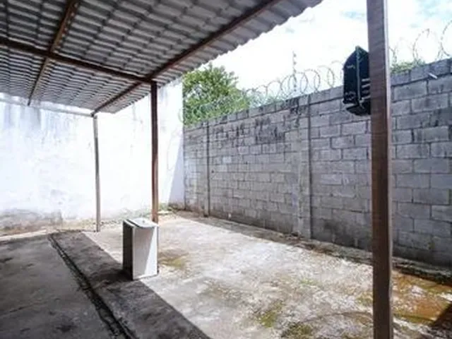 Imagem 2: Promoção: Ilha Bela 2/4 no Papagaio; Área de Serviço Coberta; Quintal no Contrapiso