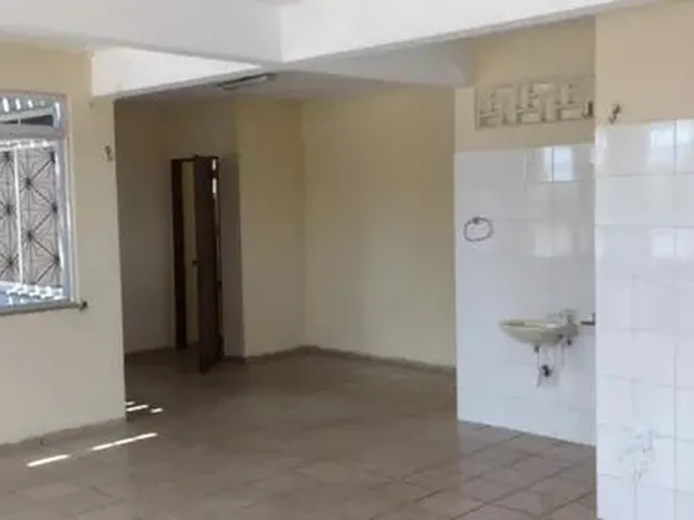 Imagem: Casarão nos Altos com Amplo Terraço para