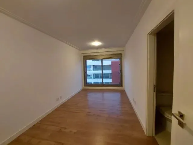 Imagem 16: Aluguel Apartamento com 3 dormitórios
