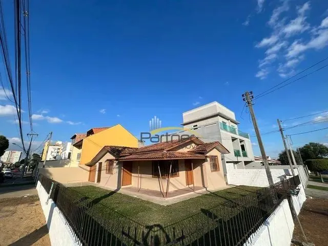 Imagem: Ótima Casa Térrea - Bairro Capão Raso