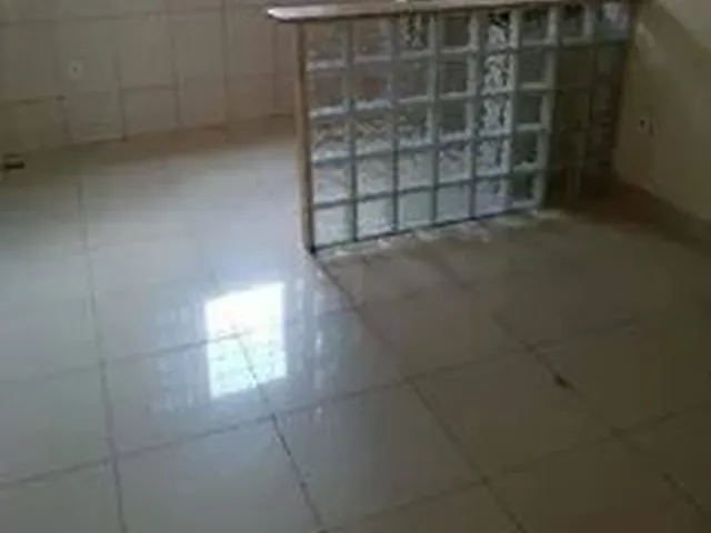 Imagem: A casa possui 2 Dormitórios, 1 Banheiro, 70m² de Área e