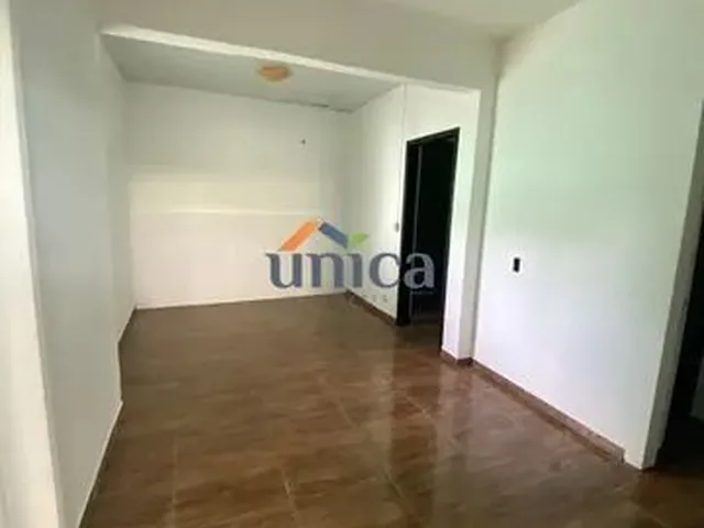 Imagem: A casa possui 2 Dormitórios, 2 Banheiros, 300m² de Área
