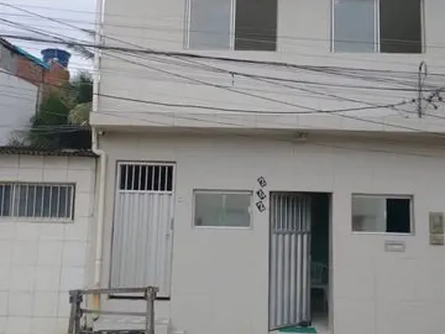 Imagem: O apartamento possui 2 Dormitórios, 1 Banheiro e está