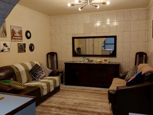 Imagem: A casa possui 3 Dormitórios, 1 Suíte, 4 Banheiros, 1 Vaga