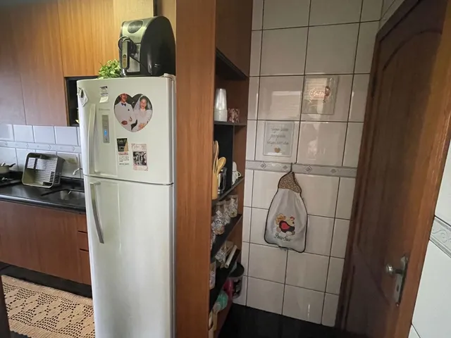 Imagem 8: Apartamento com 2 quartos (3 opcional), 1 sala, 2 banheiros, 1 vaga de garagem, 60m²