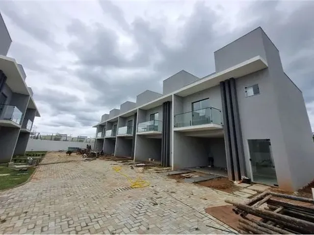 Imagem: Casa de Condomínio com 3/4 em Vila de Abrantes