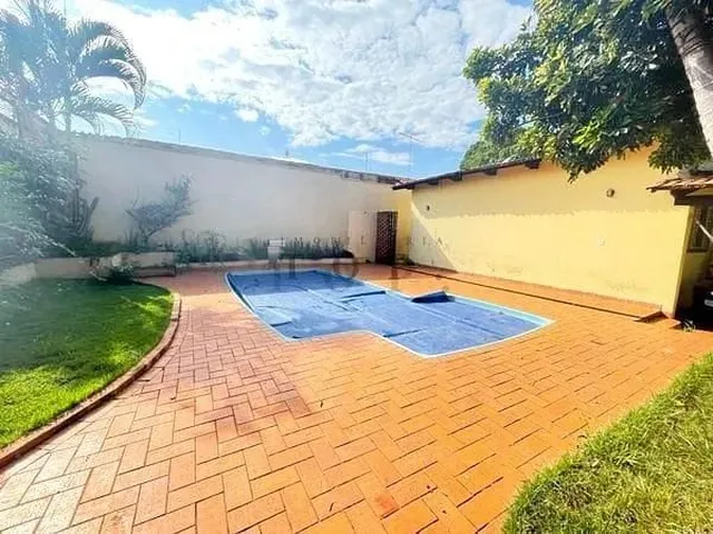 Imagem: Casa À Venda 4 Quartos, 4 Vagas, 209M²