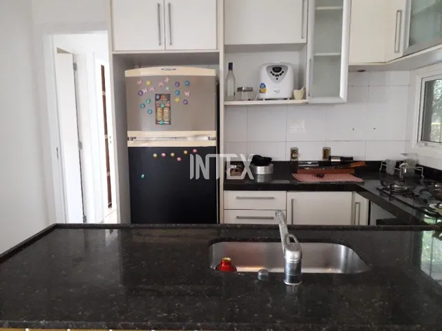Imagem 10: Casa de Luxo à Venda em São Francisco, Niterói - 6 Quartos, 4 Suítes, 3 Salas, 8
