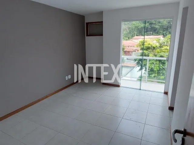 Imagem 16: Imperdível Casa de 4 Quartos na Serra Grande, Niterói-RJ: 2 Suítes, Sala Ampliada, 3