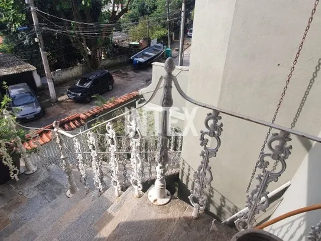 Imagem: Imponente casa de 4 quartos em condomínio