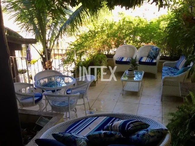 Imagem 7: Imperdível oportunidade: Casa de luxo com 4 quartos e 3 suítes em São Francisco