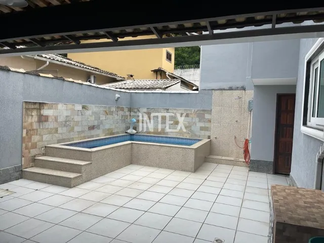 Imagem: Casa de Luxo em Condomínio com 4 Suítes