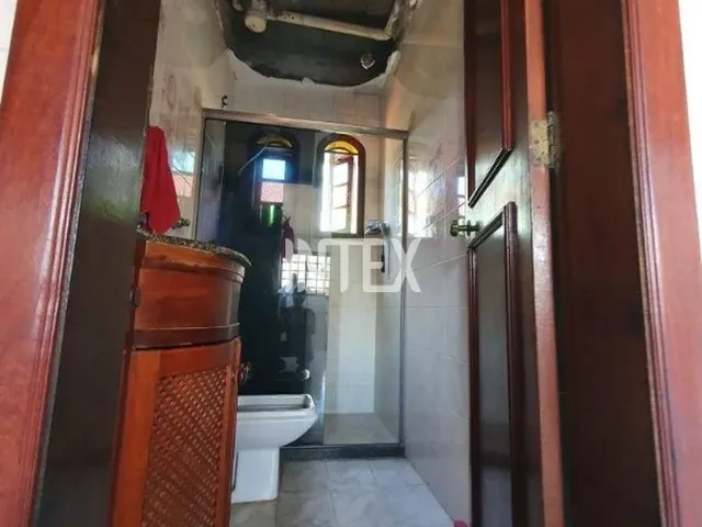 Imagem 3: Casa de luxo à venda em Piratininga, Niterói-RJ, com 5 quartos, 3 suítes e 6 vagas de
