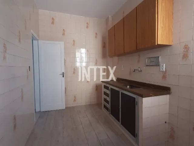Imagem 7: Vazio! Apartamento à venda em Niterói-RJ, Santa Rosa: 2 quartos, 1 sala, 2 banheiros