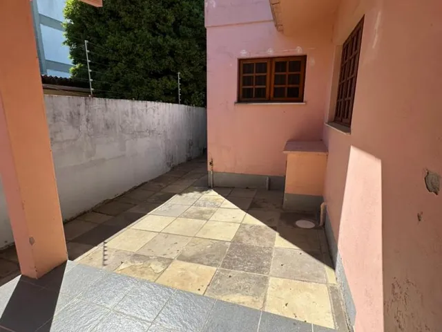 Imagem 6: CASA À VENDA - NO CENTRO DA CIDADE