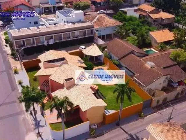 Imagem: Casa com 4 Dormitórios À Venda, 321 M²