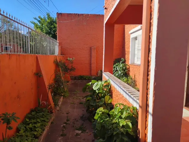 Imagem 2: Casa com 3 Dormitorio(s) localizado(a) no bairro Centro em Bagé / Rio Grande do Sul