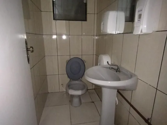 Imagem 5: SALA COMERCIAL Loja com 2 banheiros