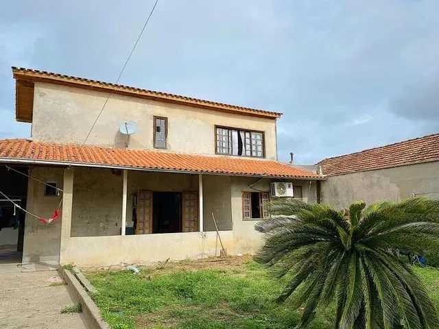 Imagem: Venda Casa de 2 Pisos Ampla Bem Localizada