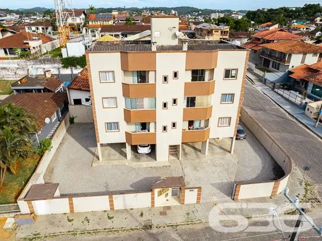 Imagem: O apartamento possui 2 Dormitórios, 1 Banheiro, 1 Vaga na
