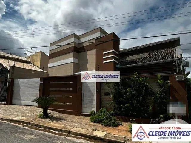Imagem: Casa com 3 Dormitórios À Venda, 195 M²