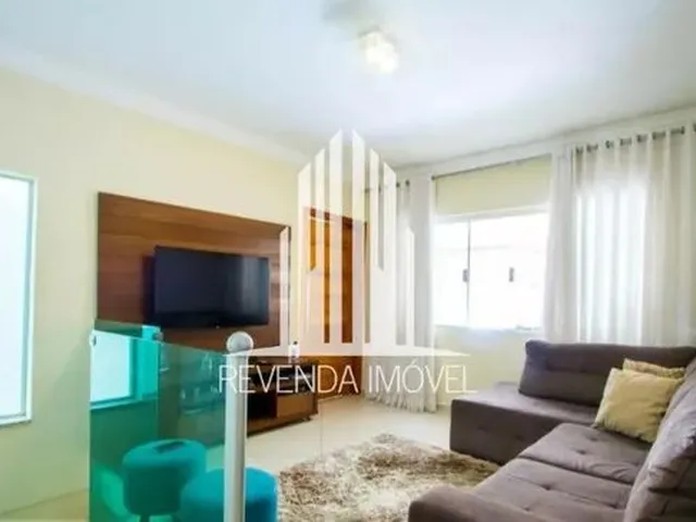 Imagem: A casa possui 3 Dormitórios, 1 Suíte, 4 Banheiros, 2