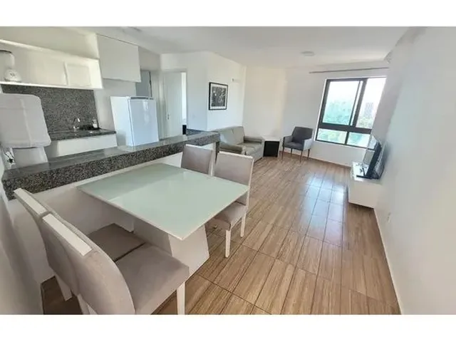 Imagem: O studio possui 1 Dormitório, 1 Banheiro, 42m² de Área e