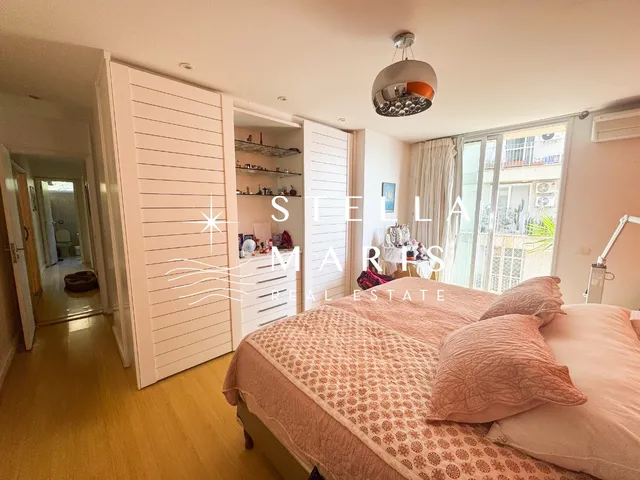 Imagem 9: Lagoa, Apartamento reformado, em andar alto, com varanda, 138 m2, 4 quartos, 3 vagas e
