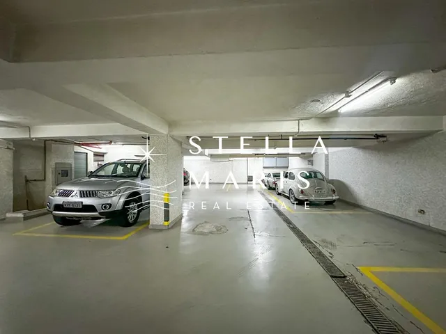 Imagem 10: Urca, Apartamento com 253 m2, varandão, totalmente reformado com 4 quartos, sendo 2