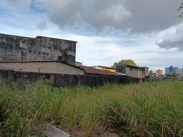 Imagem: Terreno amplo de 849m² para locação com