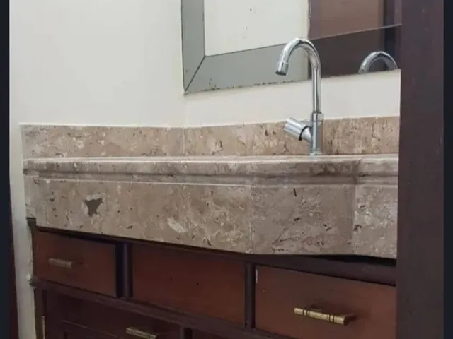 Imagem 13: Apartamento amplo no Reduto com suíte e sacada pronto para morar
