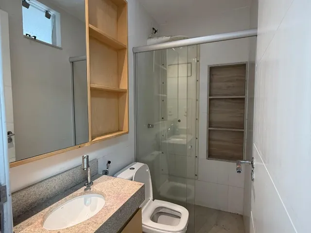 Imagem 8: Apartamento Amplo com 5 Suítes e 200m² no Edifício Torre de Itaúna