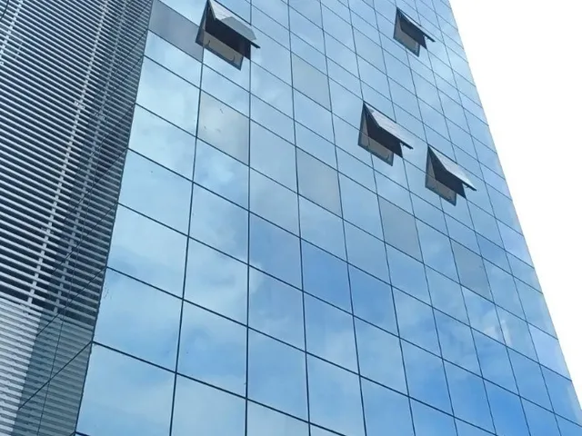 Imagem: Sala Comercial com Banheiro Privativo! Área