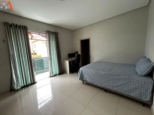 Imagem 11: CASA DE 2 PAVIMENTOS COM 4 SUÍTES NO MONTENEGRO BOULEVARD. ÁREA PRIVATIVA DE 463,59M²