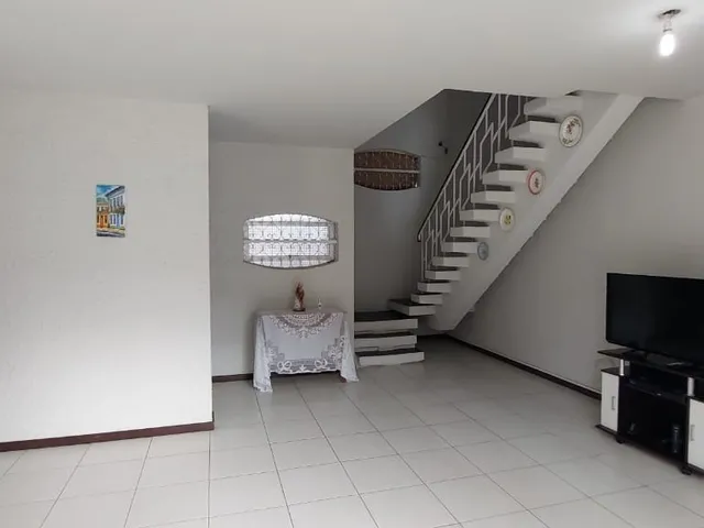 Imagem 12: ÓTIMA CASA DE 2 PAVIMENTOS COM 4 QUARTOS SENDO 1 SUÍTE NO BAIRRO DE SÃO BRÁS. ÁREA