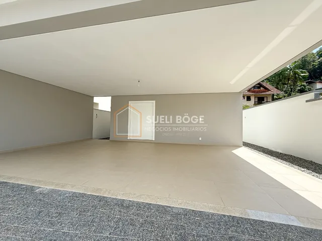 Imagem 7: SOBRADO NO BAIRRO GLÓRIA COM 4 DORMITÓRIOS E AMPLO ESPAÇO DE TERRENO NOS FUNDOS