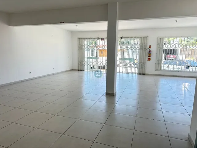 Imagem 1: Alugo prédio comercial c/ 360mts em Biguaçu-SC, bairro Rio Caveiras, Espaço amplo e