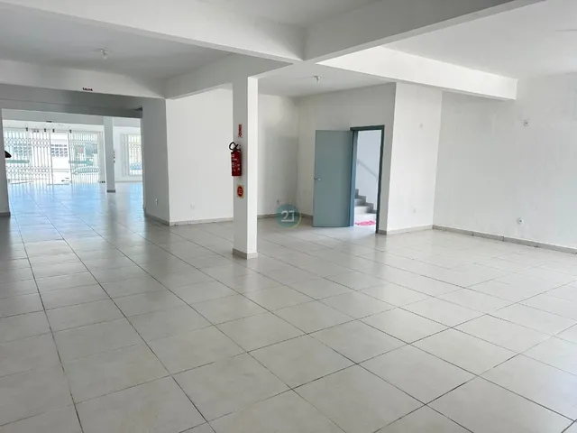 Imagem 7: Alugo prédio comercial c/ 360mts em Biguaçu-SC, bairro Rio Caveiras, Espaço amplo e
