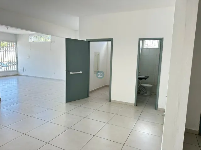 Imagem 10: Alugo prédio comercial c/ 360mts em Biguaçu-SC, bairro Rio Caveiras, Espaço amplo e