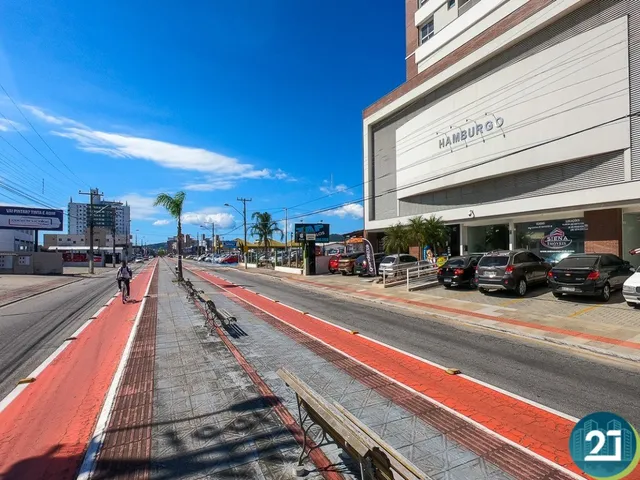 Imagem 1: Vendo Apartamento Semi-Mobiliado c/ 03 dormitórios sendo 01 suíte, 01 vaga de garagem