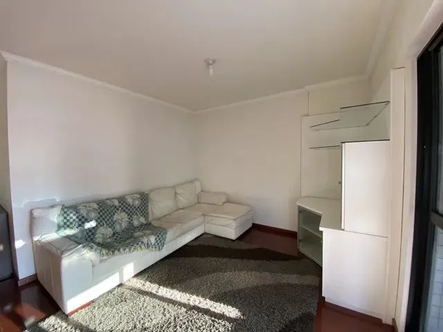 Imagem 3: Apartamento Semi Mobiliado com 3 Quartos e 2 Vagas