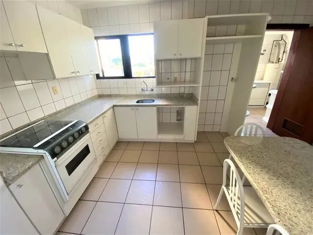 Imagem 4: Apartamento Semi Mobiliado com 3 Quartos e 2 Vagas