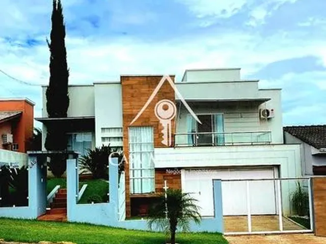 Imagem: Casa Excelente Padrão À Venda no Bairro