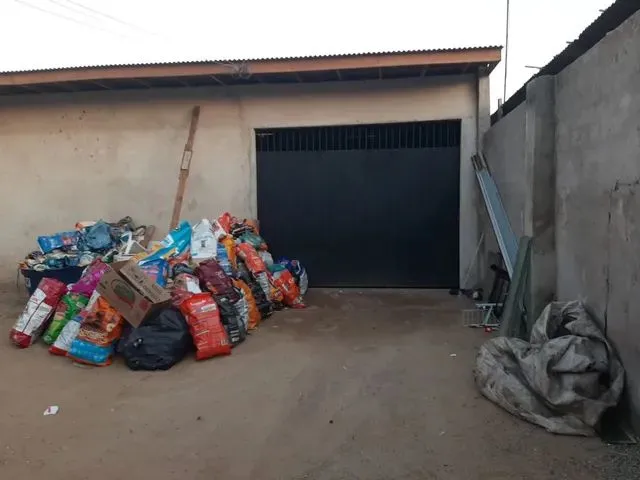 Imagem: Alugo Barracão Cic