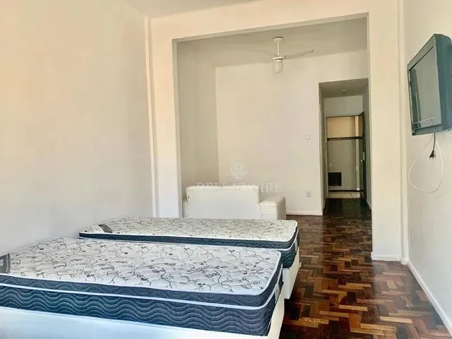 Imagem 3: Kitnet com 1 Dormitório À Venda, 26 M² por R$ 180.000,00 - Várzea - Teresópolis/Rj