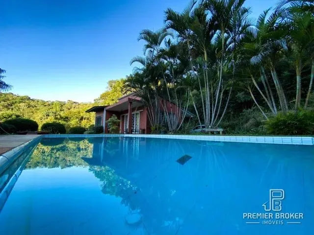 Imagem: Casa com 4 Dormitórios À Venda, 133 M²