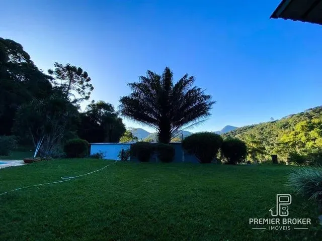 Imagem 7: Casa com 4 Dormitórios À Venda, 133 M² por R$ 1.350.000,00 - Golfe - Teresópolis/Rj