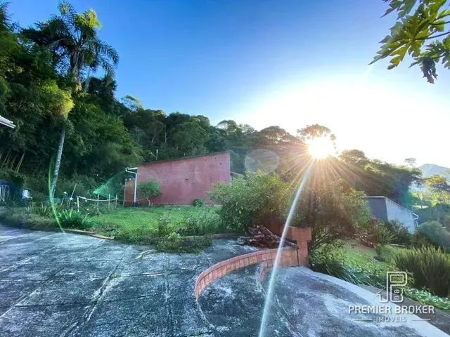 Imagem 12: Casa com 4 Dormitórios À Venda, 133 M² por R$ 1.350.000,00 - Golfe - Teresópolis/Rj